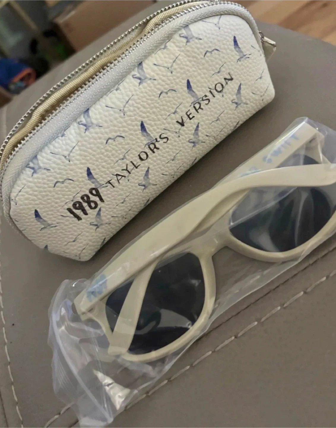 1989 Taylor's Version Sunglasses with Case image indicator(2)