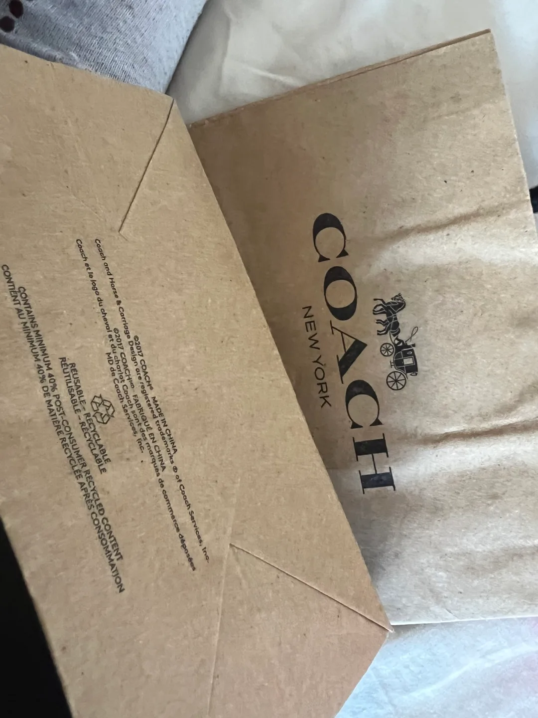 New without tag/Coach Wristlet - White Leather image indicator(2)