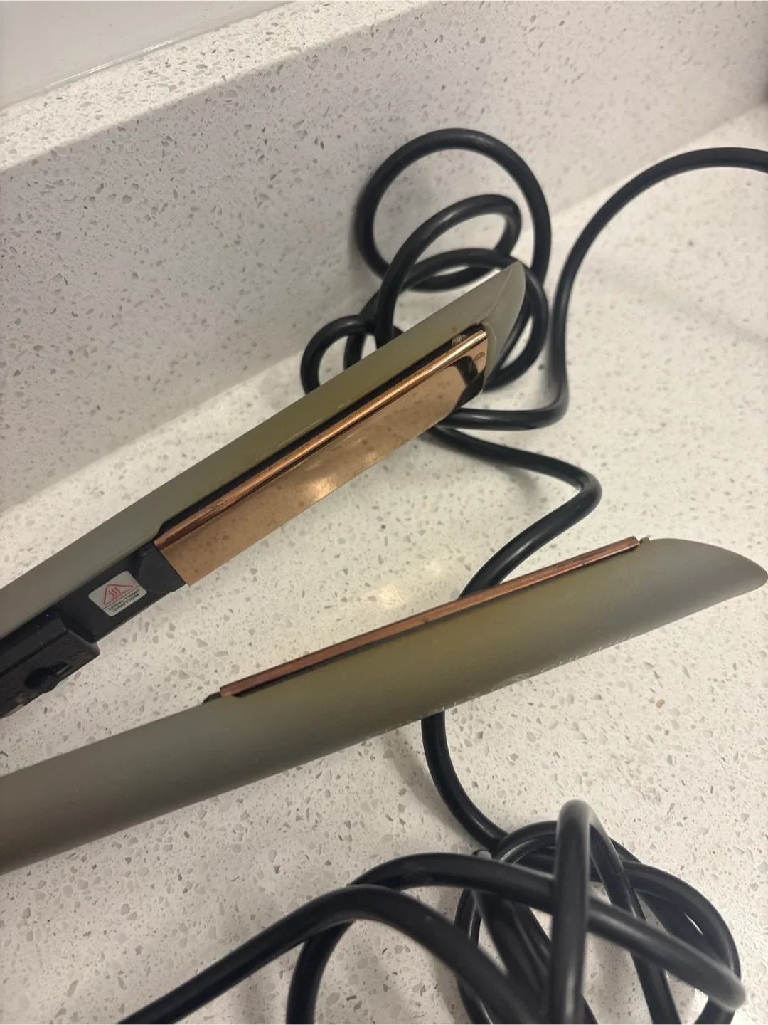 Complex Culture Flat Iron Hair Straightener image indicator(3)