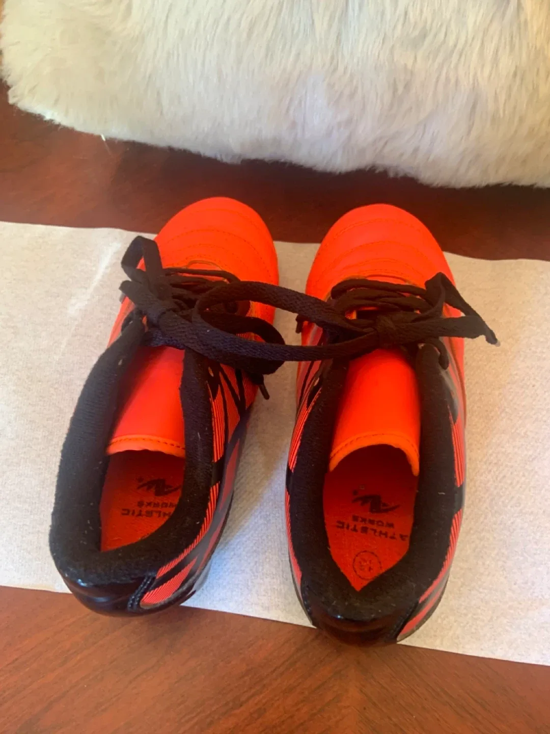 Boy’s Athletic Works Soccer Shoes - Size 13 image indicator(4)