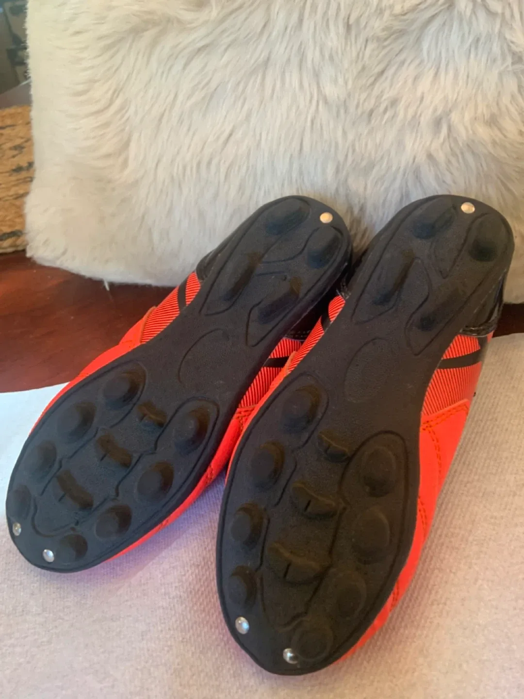 Boy’s Athletic Works Soccer Shoes - Size 13 image indicator(7)