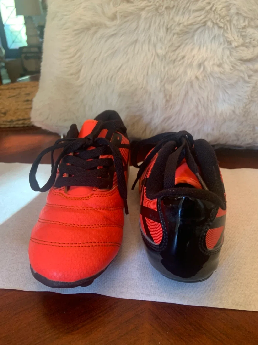 Boy’s Athletic Works Soccer Shoes - Size 13 image indicator(8)