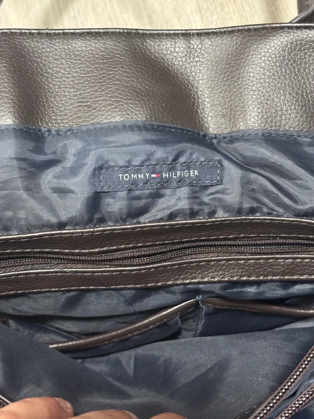 Tommy Hilfiger Tote Bag image indicator(2)