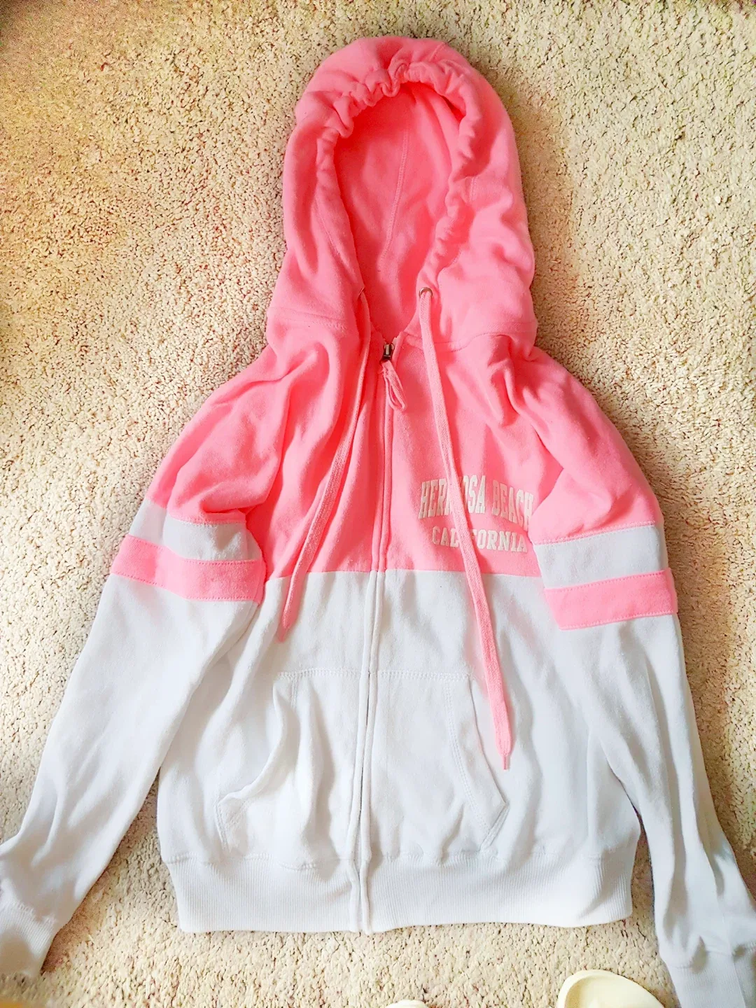 💕New California Hoodie image indicator(5)