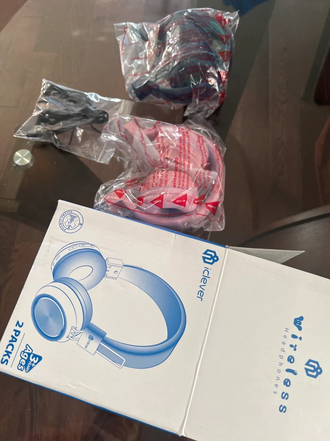 iclever Wireless Headphones 2-Pack - New! thumbnail
