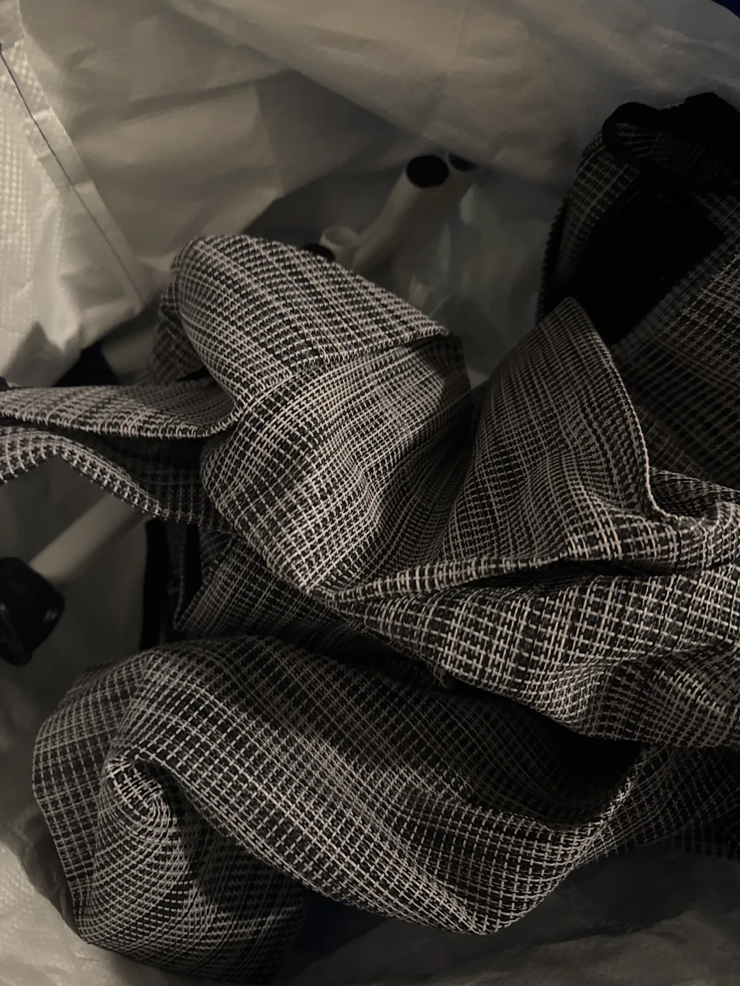 Veehoo Heavy Duty Elevated Dog Bed image indicator(2)