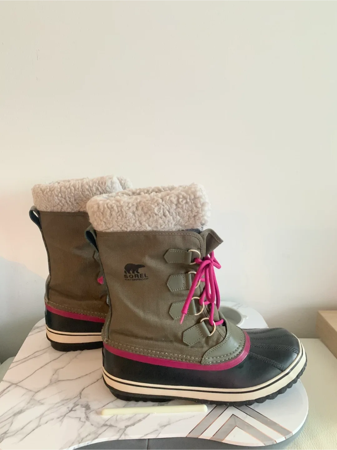 SOREL Warm & Waterproof boots image indicator(4)