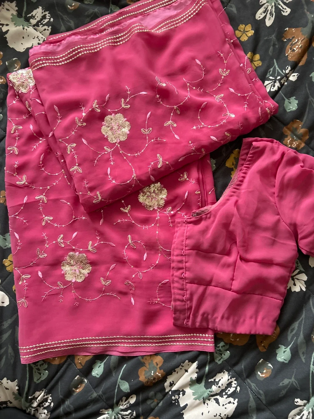 Pink Saree with Embroidered Details image indicator(2)