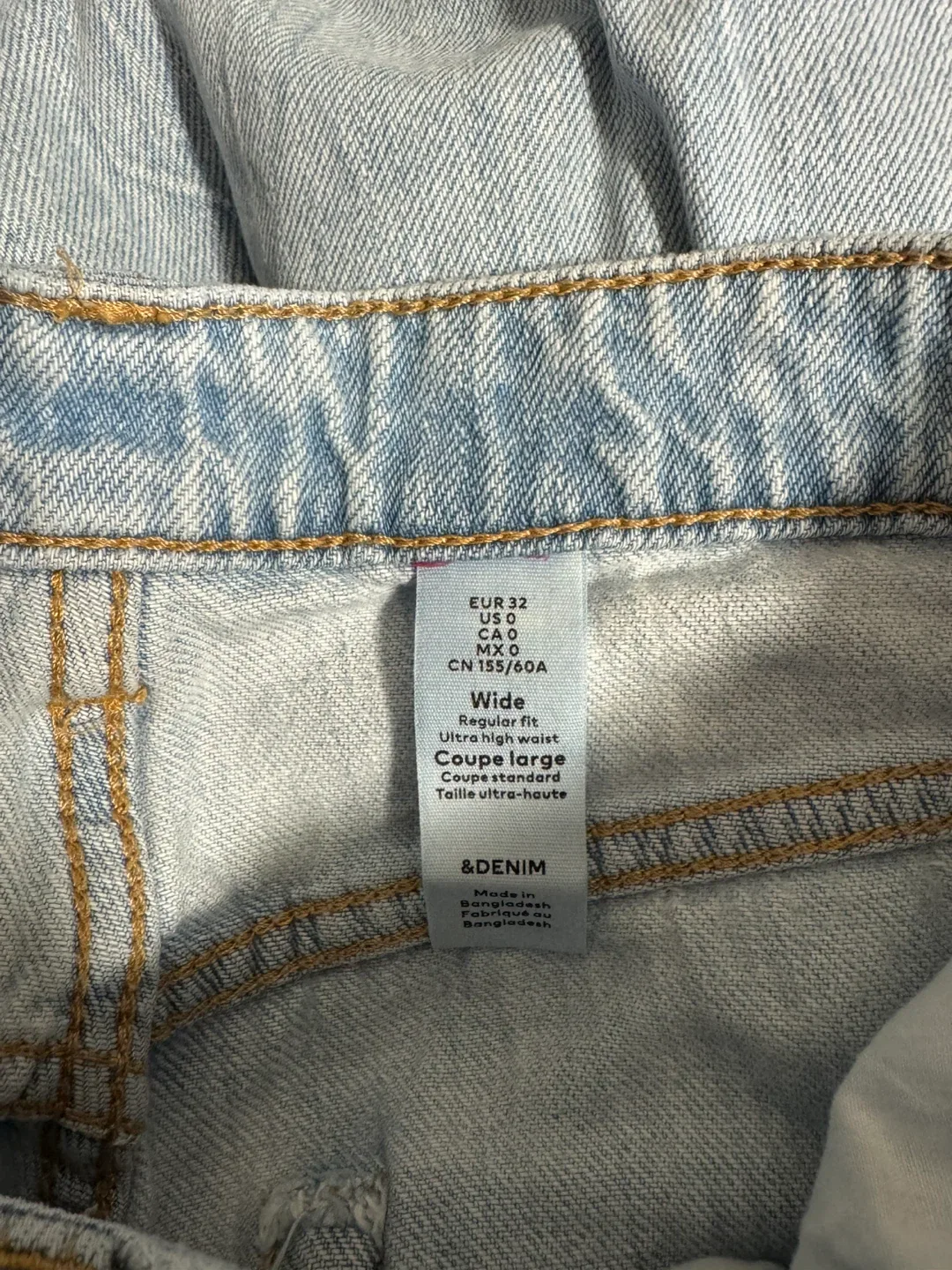 H&M Denim Wide Leg Ripped Jeans - Size US 0 image indicator(3)