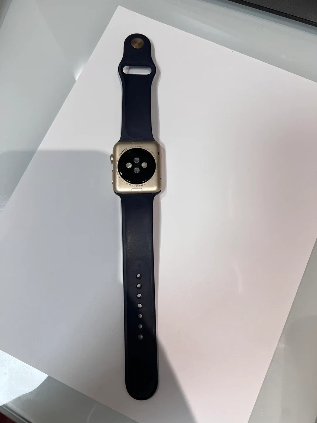 Apple Watch 42mm 1st Gen image indicator(3)
