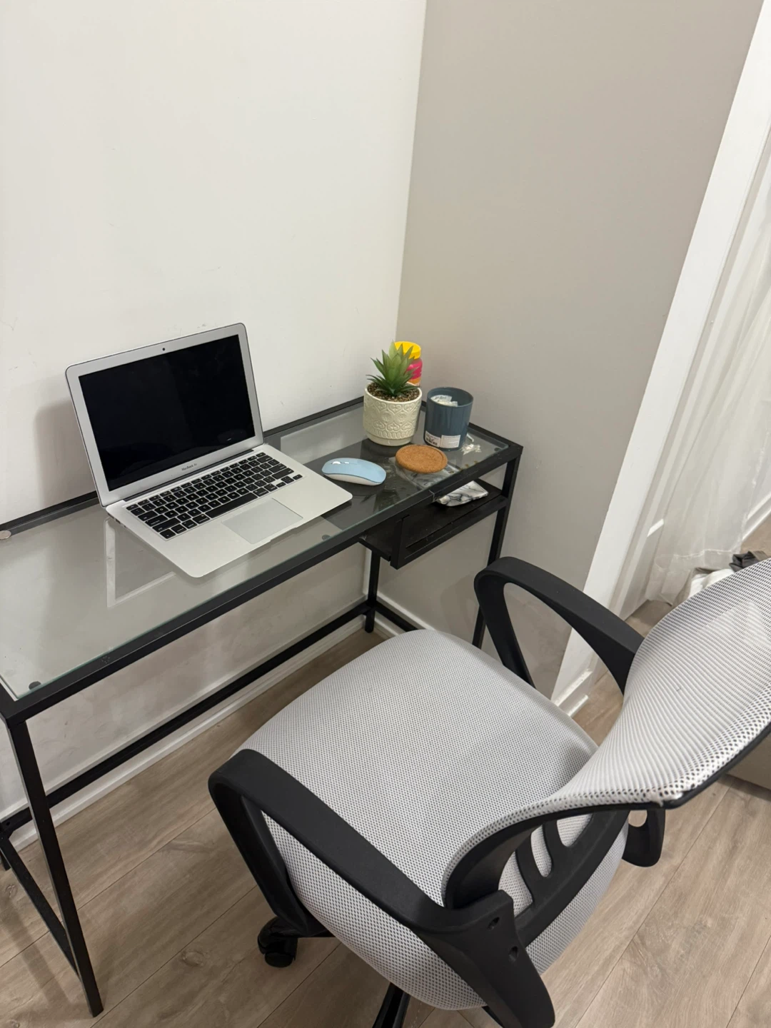 Desk and Chair Set - photo 3
