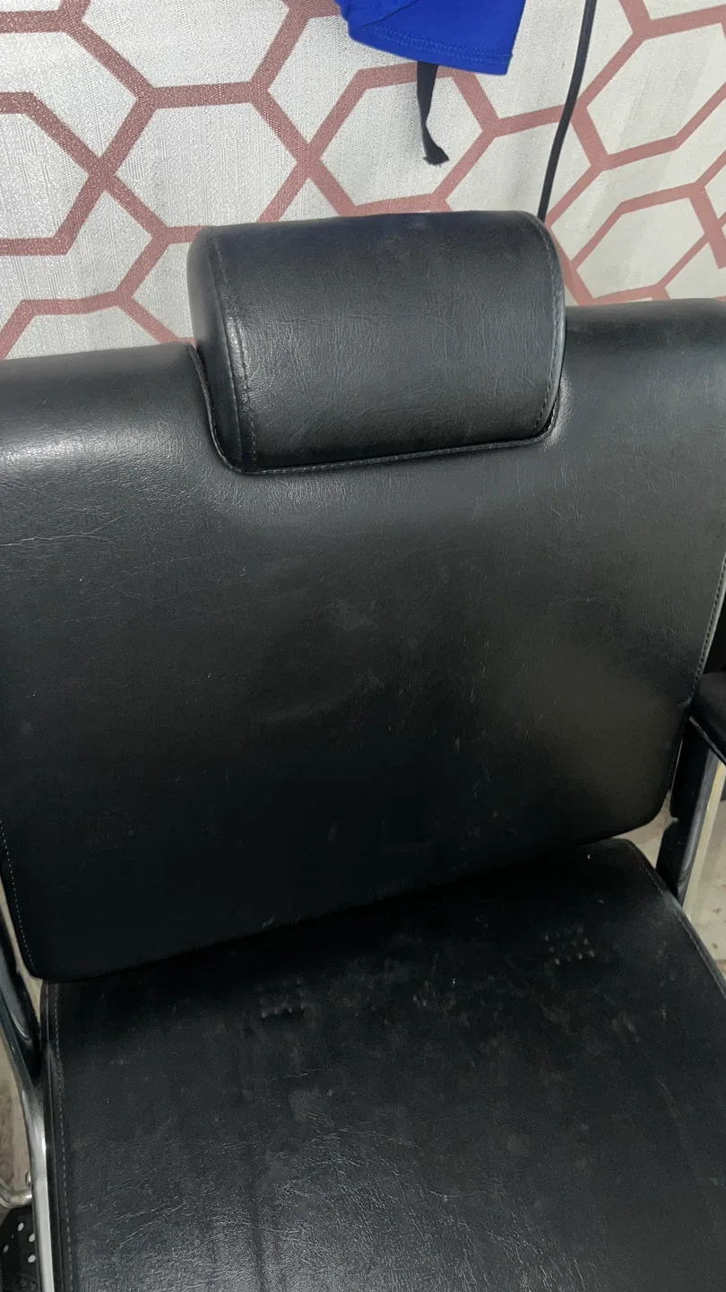Black Barber Chair thumbnail