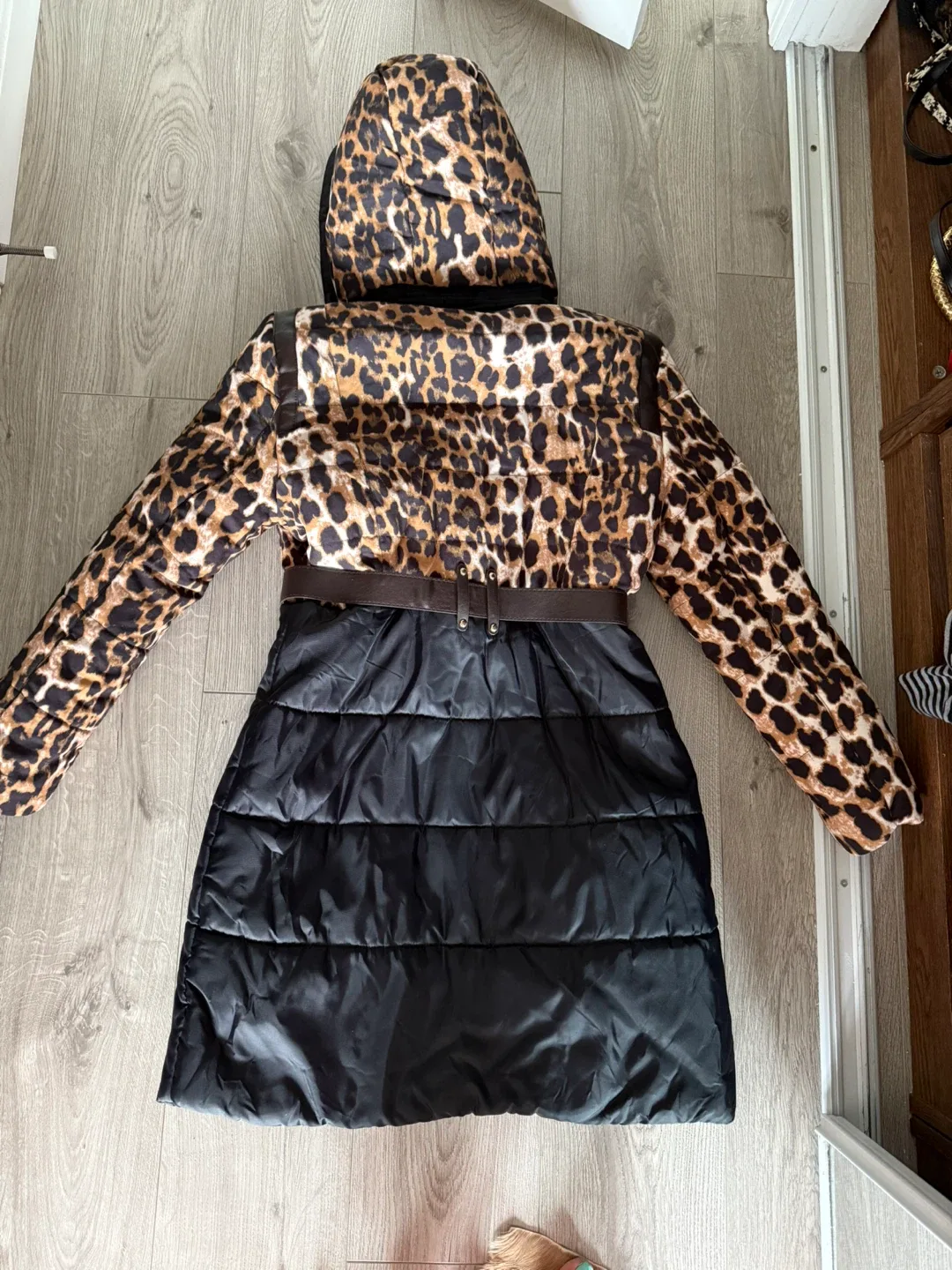 Catwalk HQ Leopard Print Puffer Coat image indicator(3)