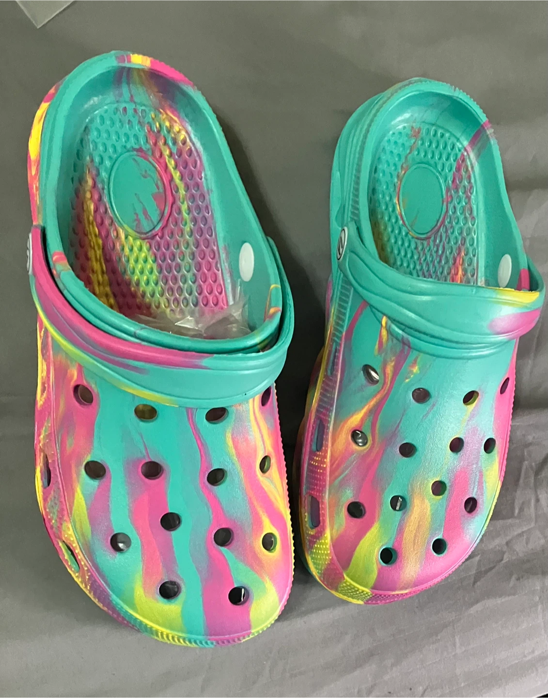 Tie-Die Clogs w/ Charms - photo 5