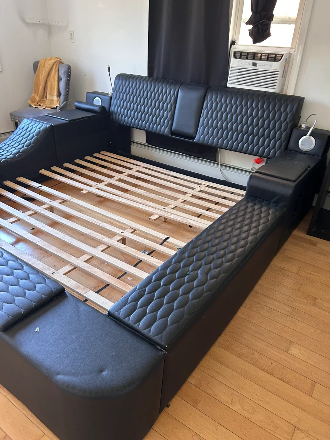 Modern Black Platform Bed Frame image indicator(2)