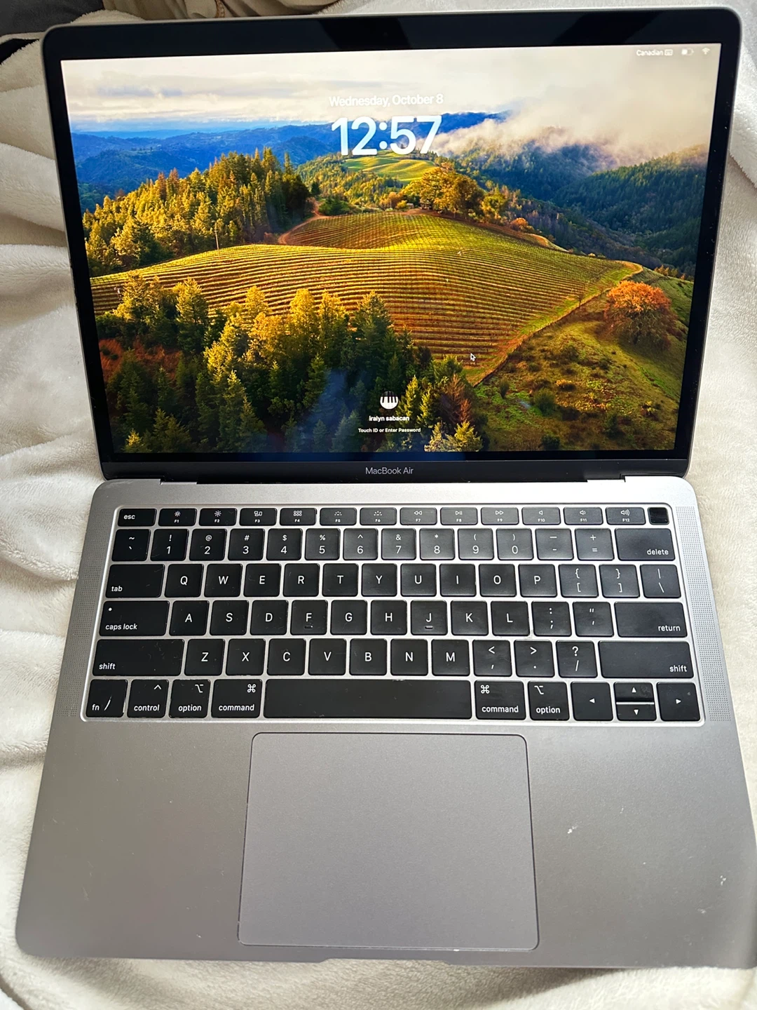 Apple MacBook Air 13-inch, 2019