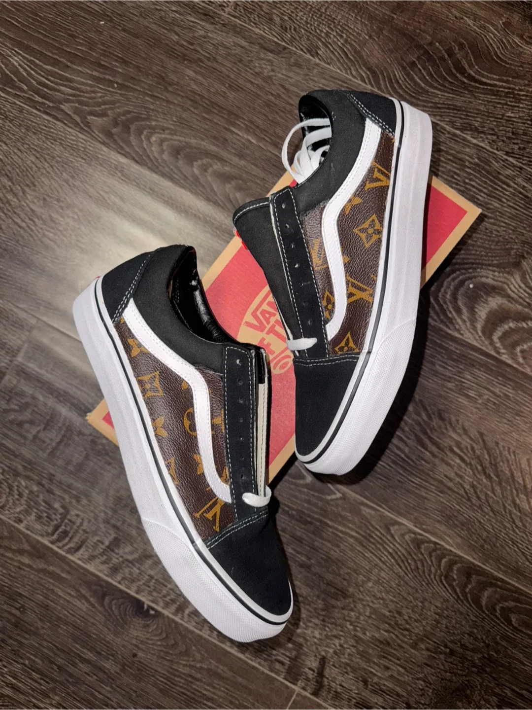 Custom Vans Old Skool LV thumbnail