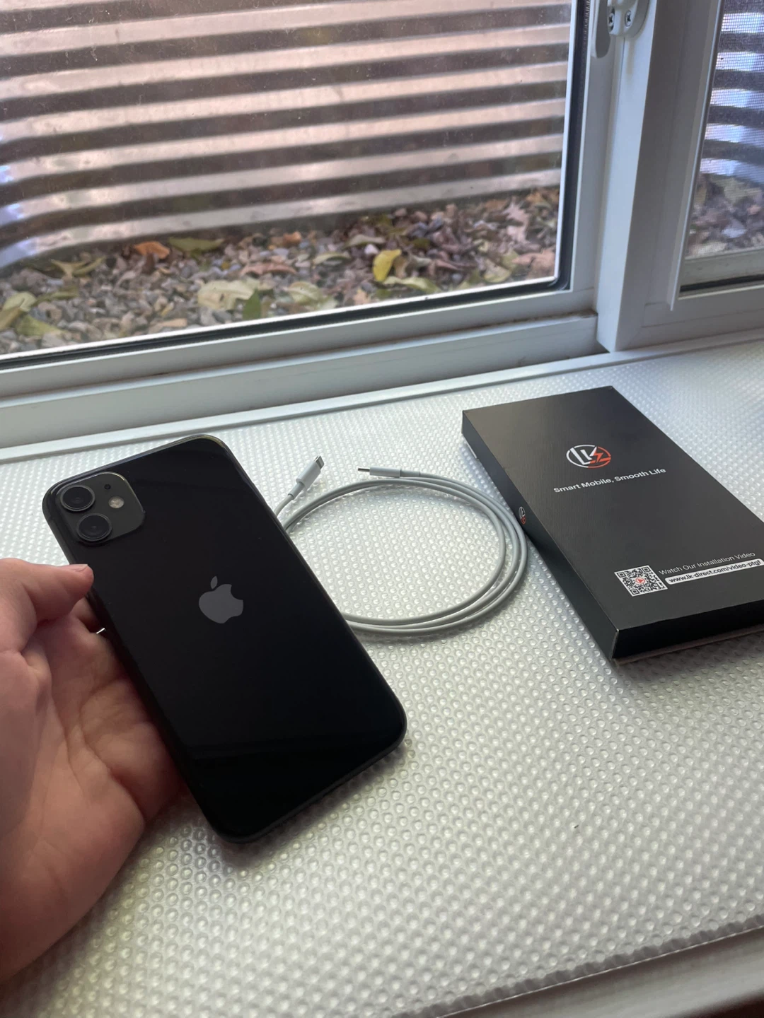 iPhone 11 - 128GB - Comes With Charger!