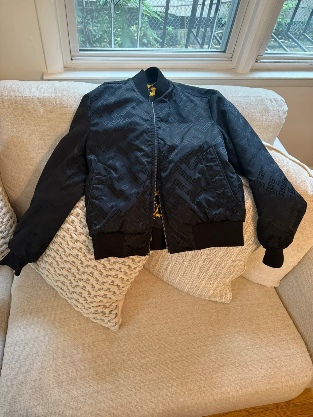Versace Black Bomber Jacket - Size 46 image indicator(3)