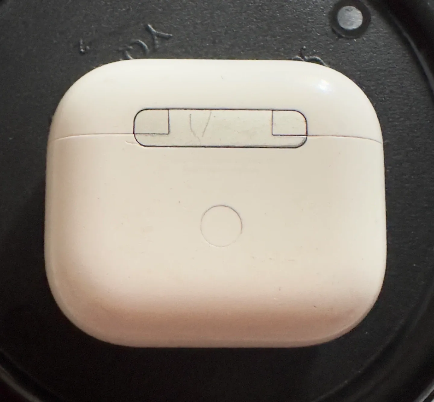 Used Apple AirPods 3rd generation - White image indicator(3)