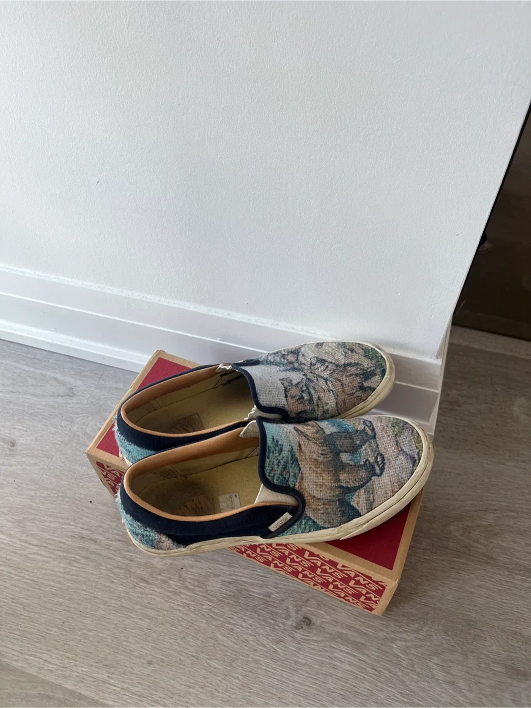 Vans Slip-On Shoes with Cross-Stitched Bear Design image indicator(4)