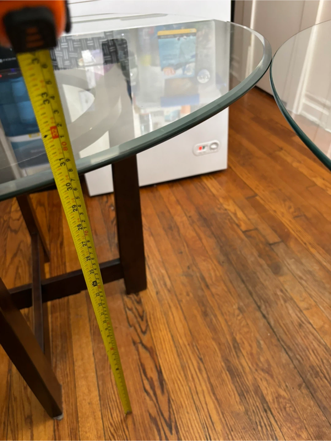 Round Glass Top Dining Room Table - 46 inch - photo 4