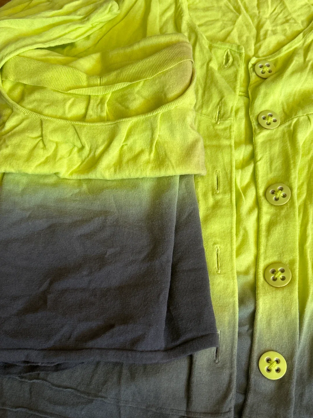 Luisa  Cerano (2 - piece) Outfit - Size 4 (USA) image indicator(2)