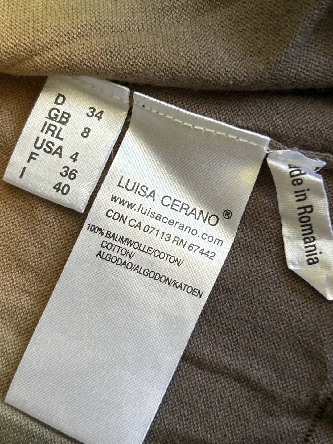 Luisa  Cerano (2 - piece) Outfit - Size 4 (USA) image indicator(3)