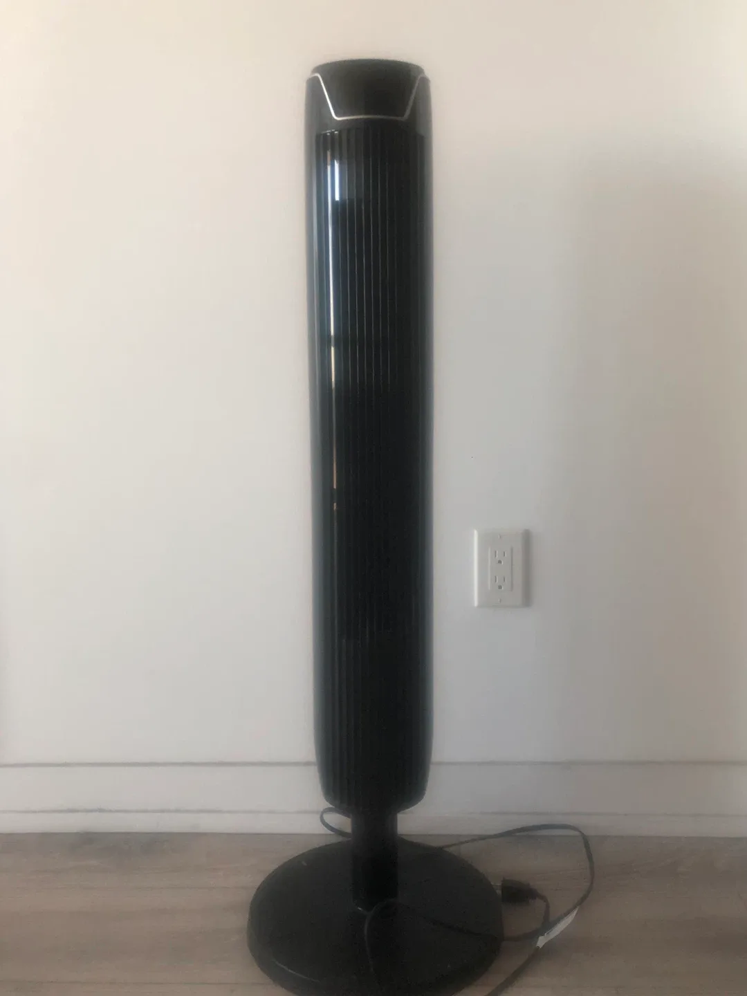 Noma 42" Oscillating Tower Fan - Black thumbnail