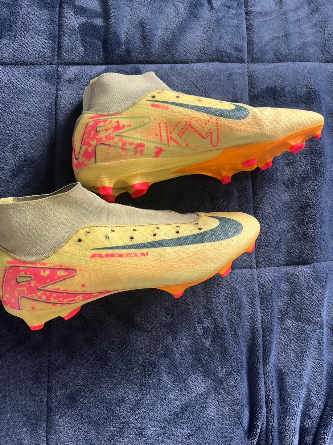 Nike Phantom Soccer Cleats