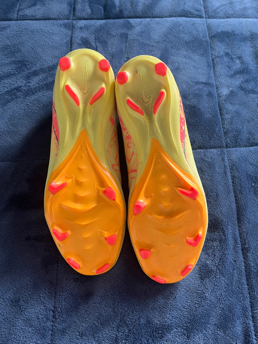 Nike Phantom Soccer Cleats - photo 4