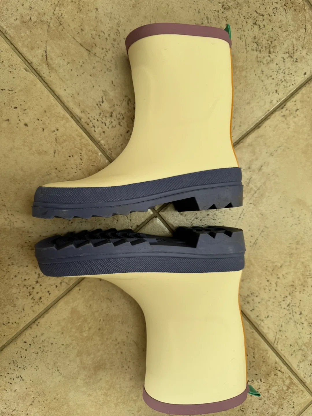 Zara Kids Rain Boots - Size 33 image indicator(6)