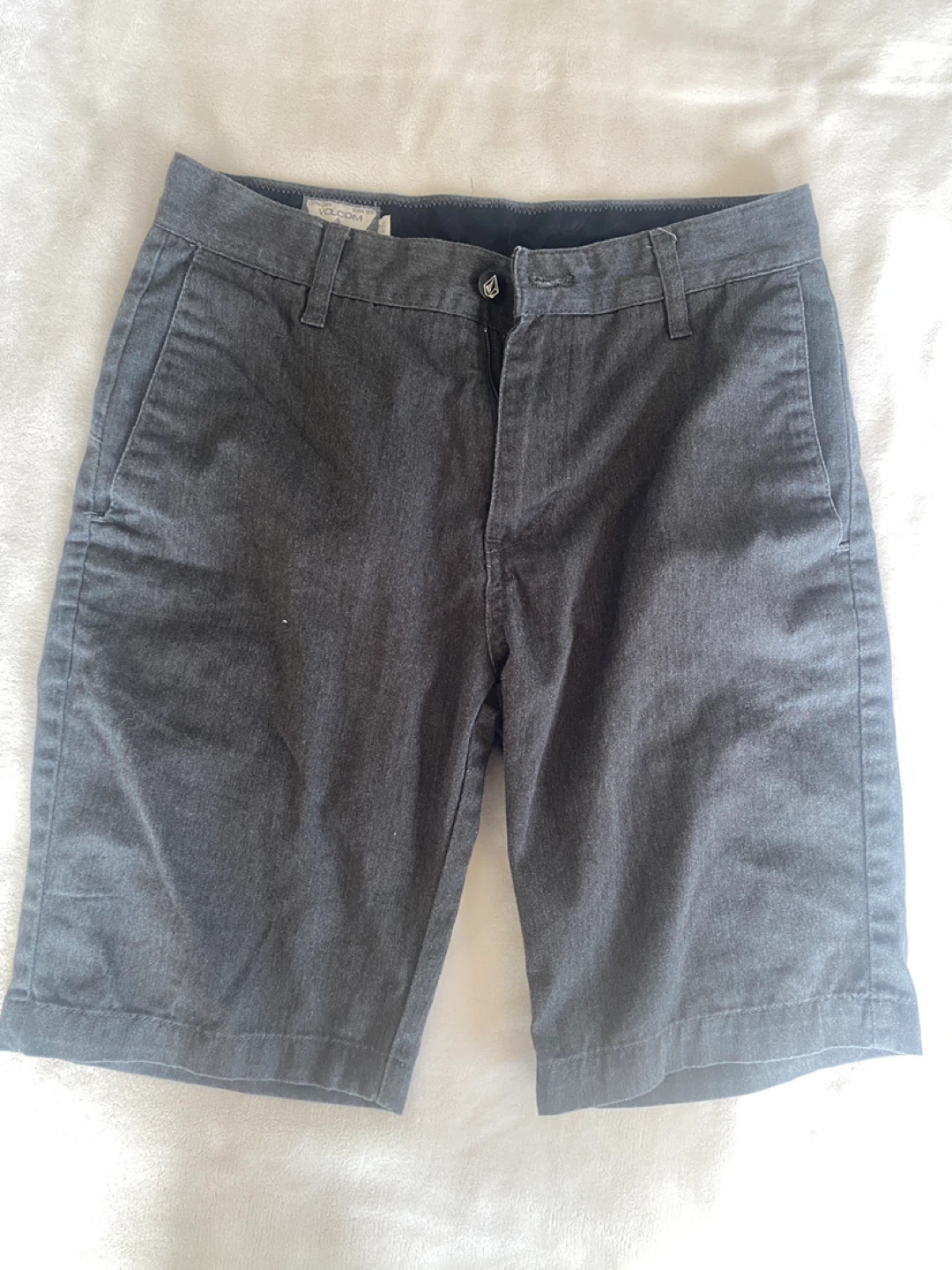 Volcom Shorts - Size 28 - photo 2