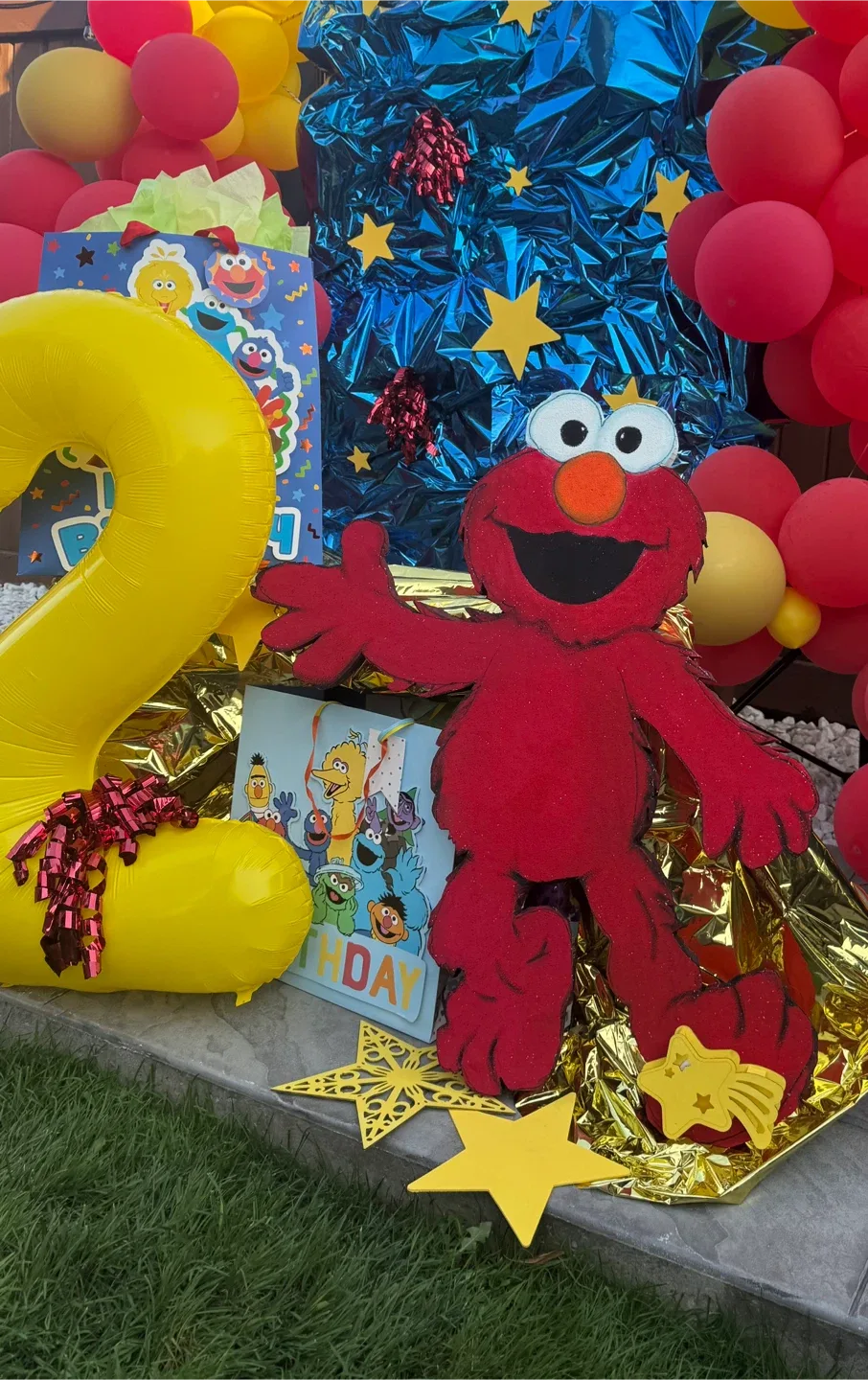 Elmo cutout thumbnail