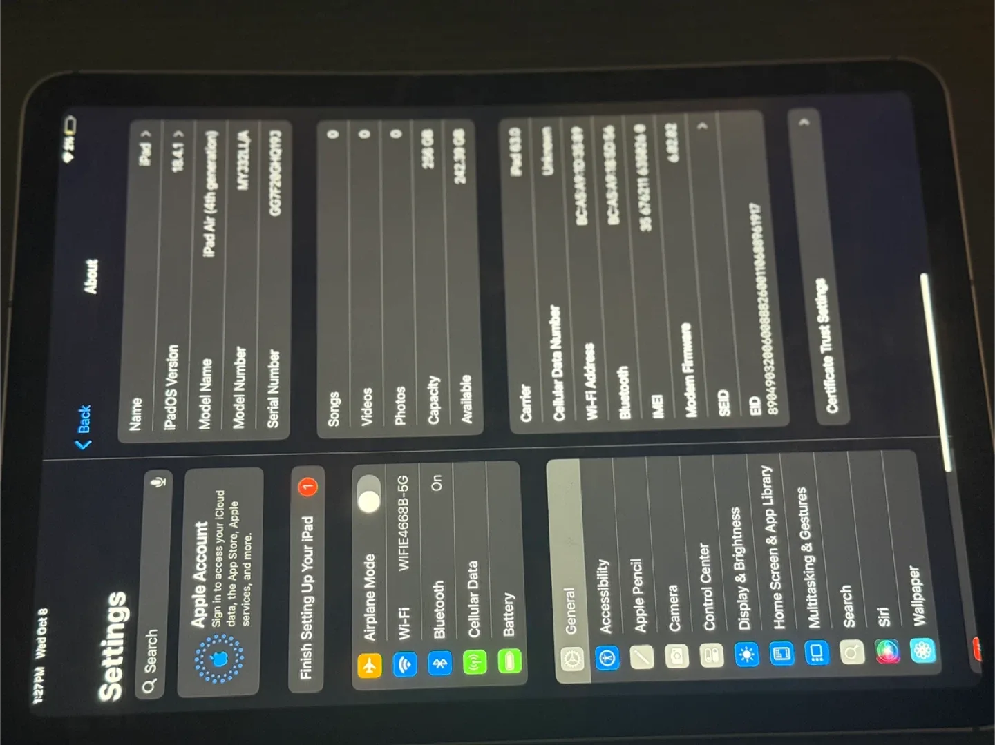 Apple iPad Air 4th Gen, 256GB cellular / WiFi image indicator(2)