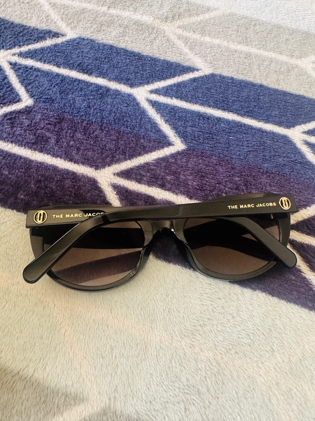 The Marc Jacobs Black Sunglasses - photo 5