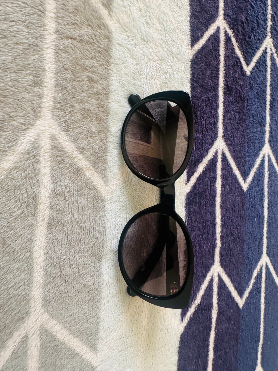 The Marc Jacobs Black Sunglasses - photo 4