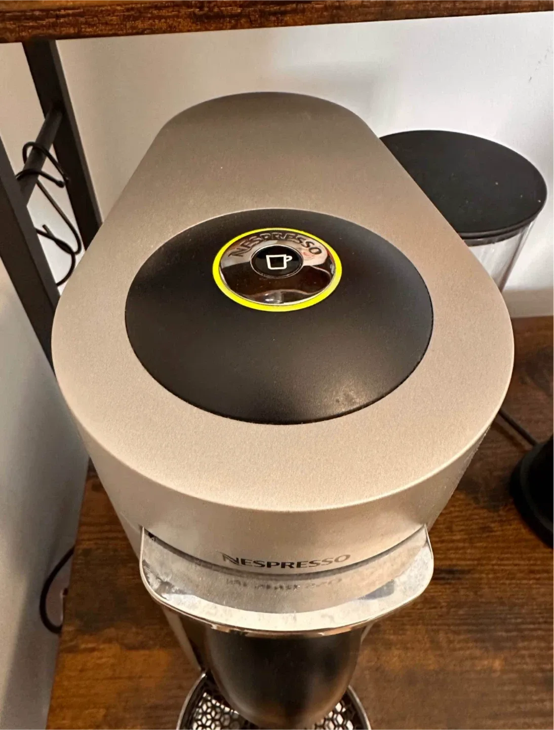 Nespresso Vertuo Coffee Machine image indicator(2)