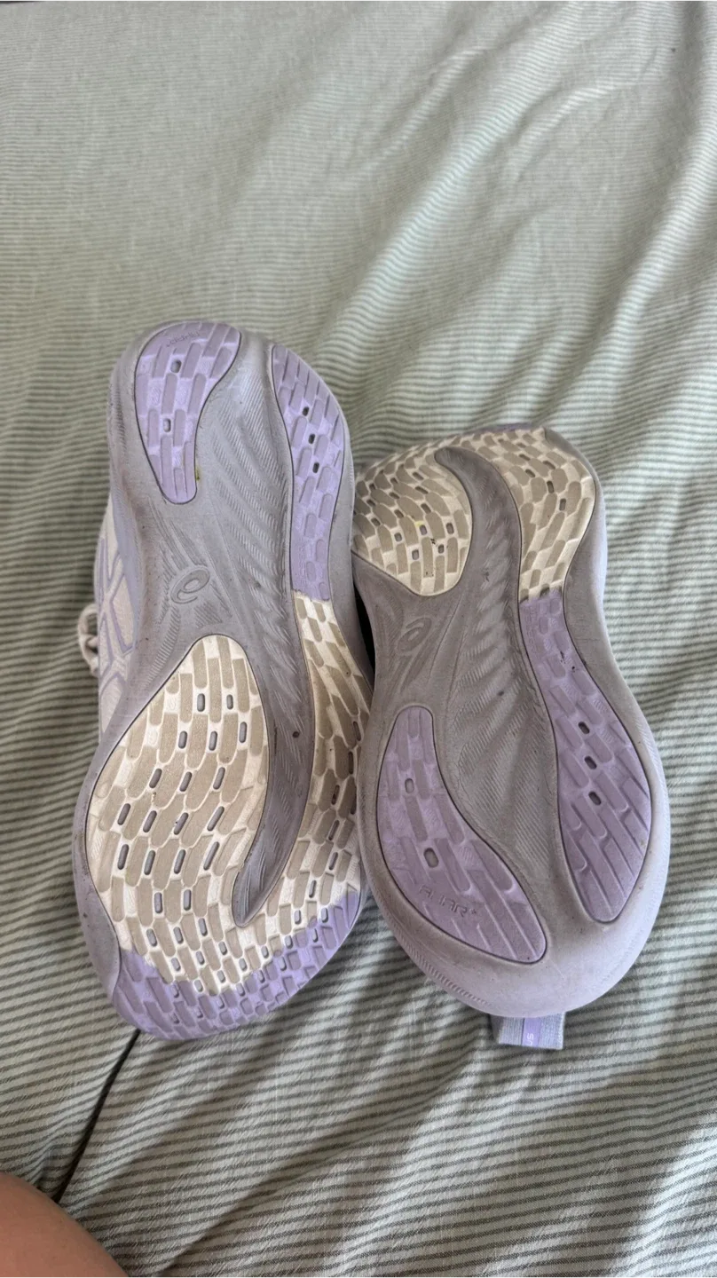 ASICS size 8 Women's GEL-NIMBUS 26 Running Shoes image indicator(3)