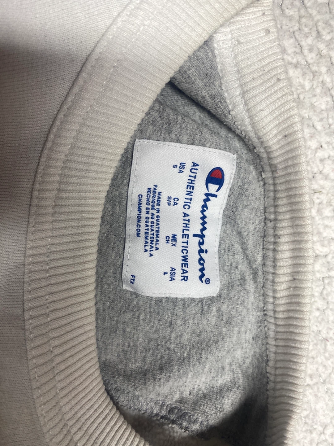 Champion Crewneck Sweatshirt - Size S - photo 3