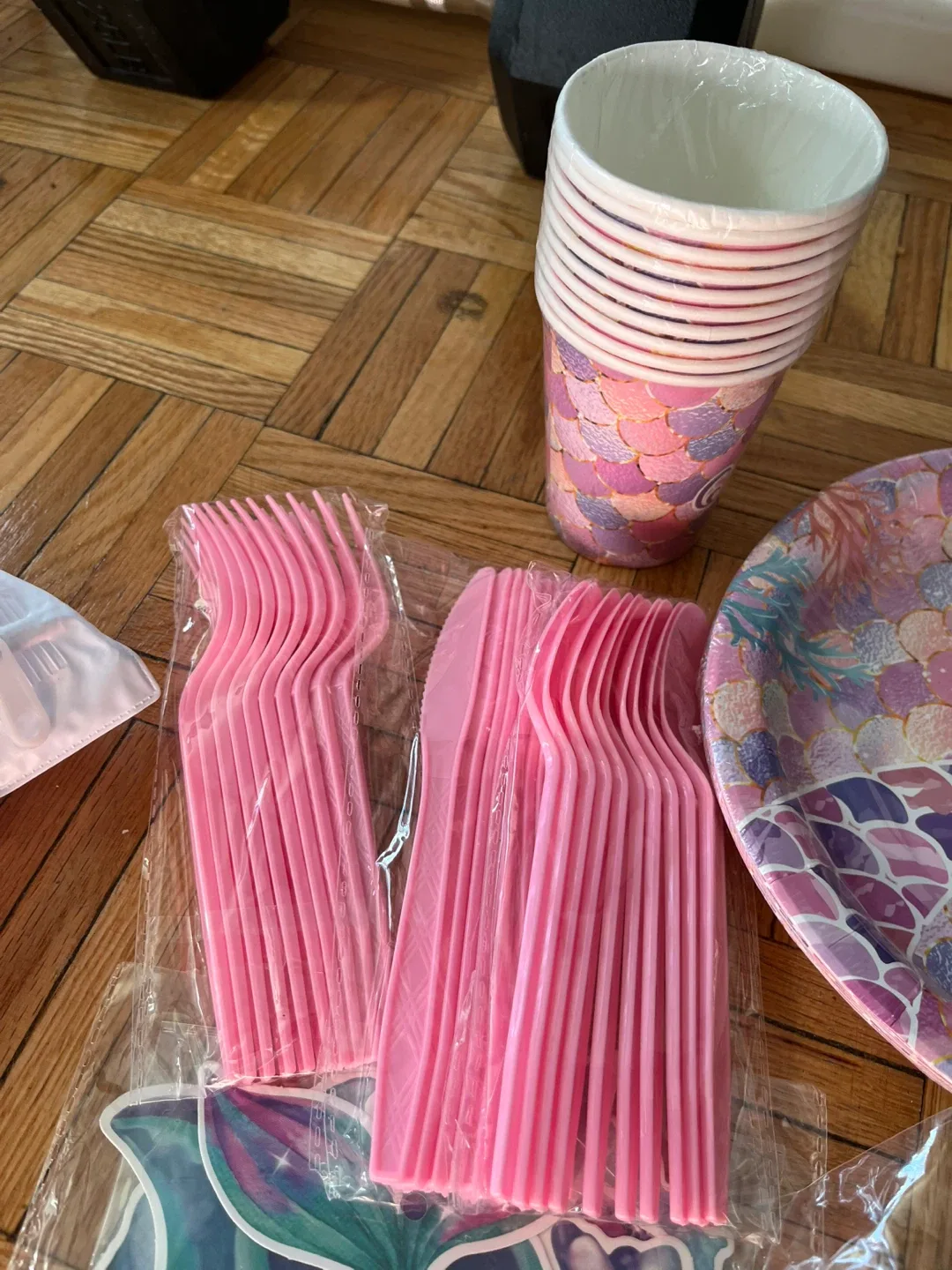 Mermaid Party Supplies Set - New image indicator(2)