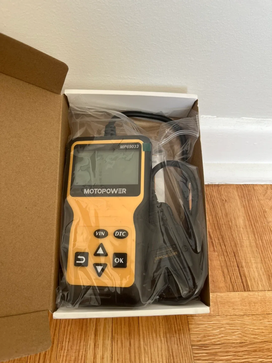 MOTOPPOWER MP69033 OBDII Car Diagnostic Tool - New image indicator(2)