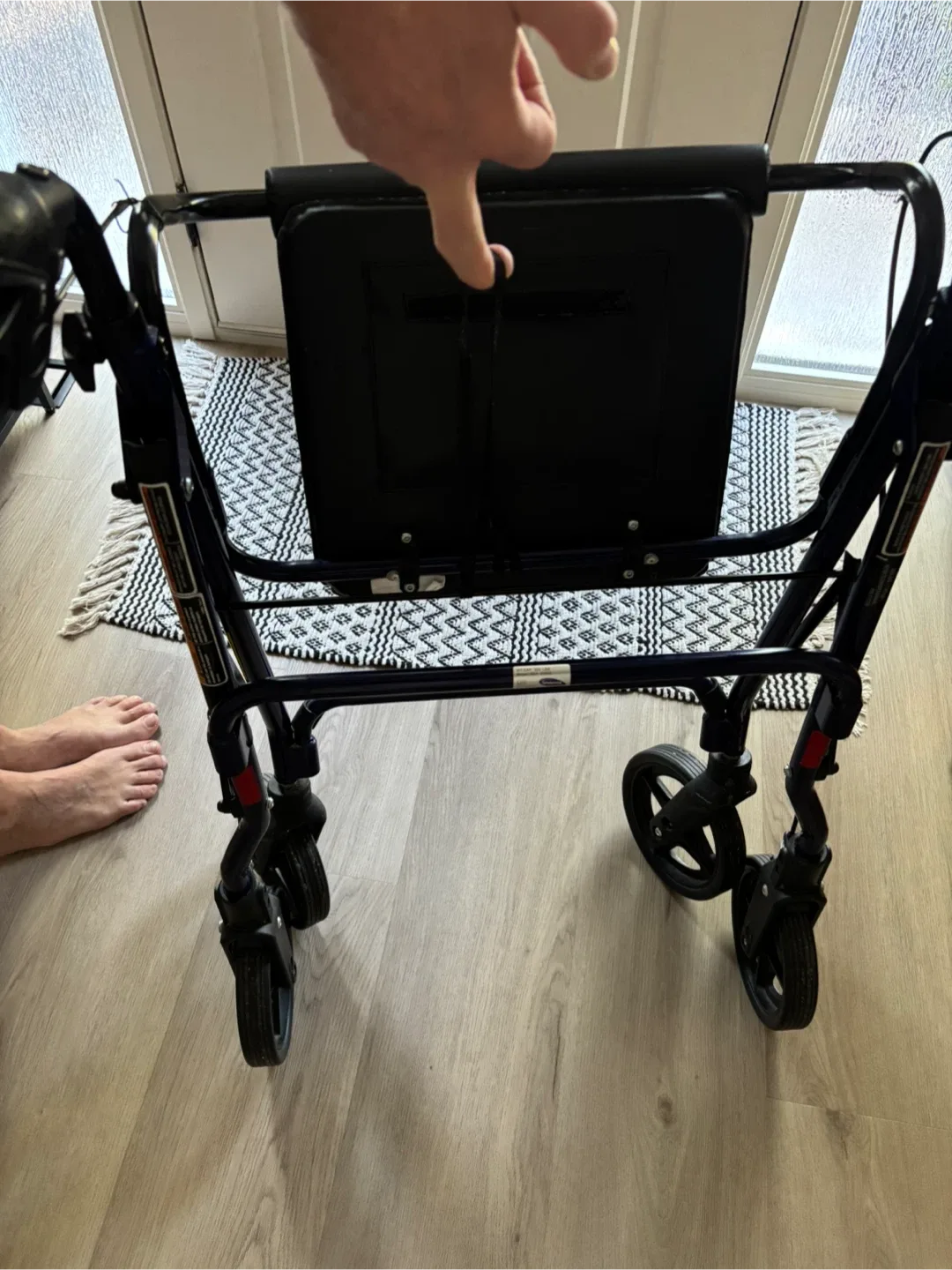 Invacare Rollator Walker - Model 65650 image indicator(4)