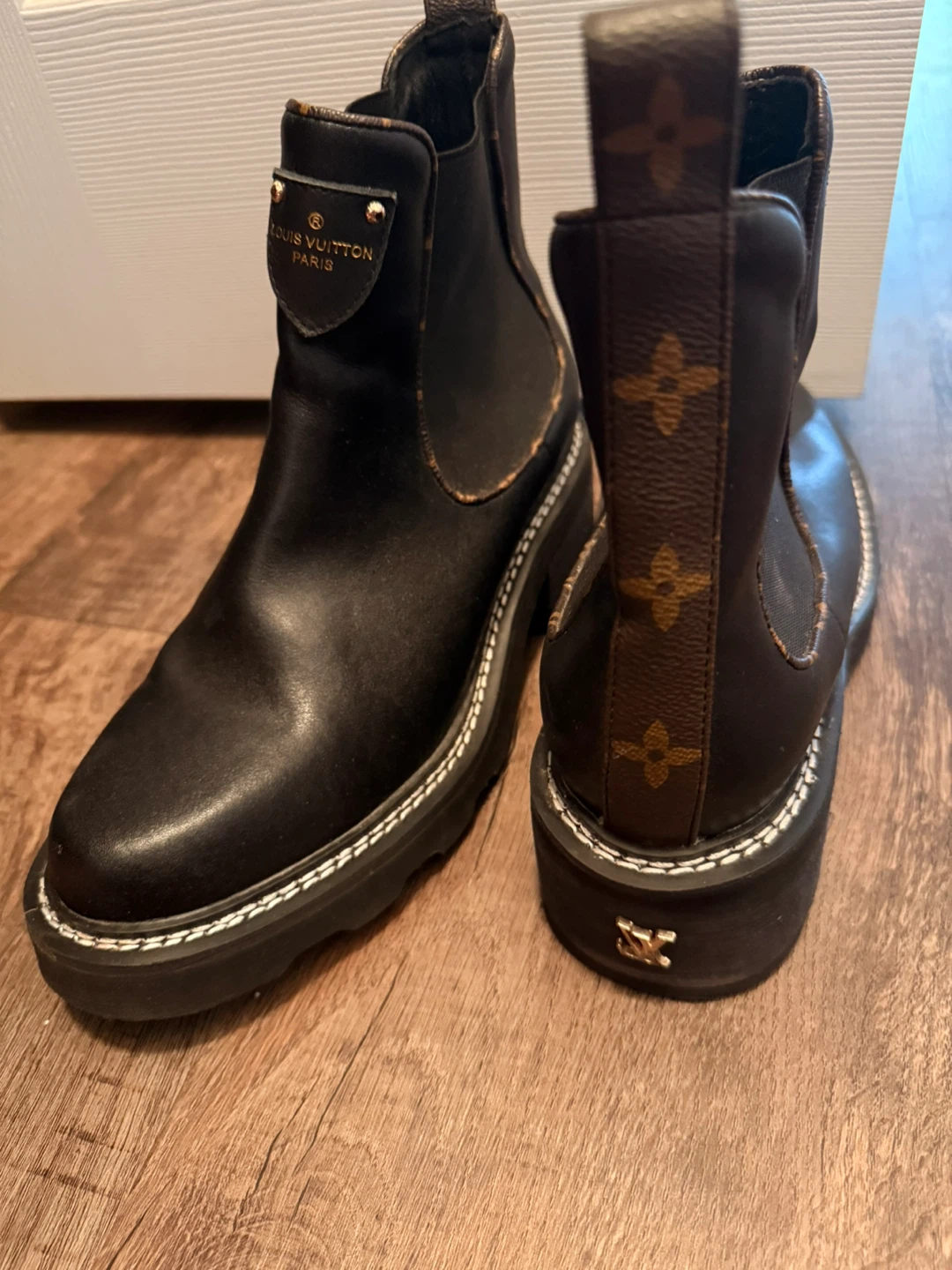 Louis Vuitton Black Leather Ankle Boots Size 38 - photo 2