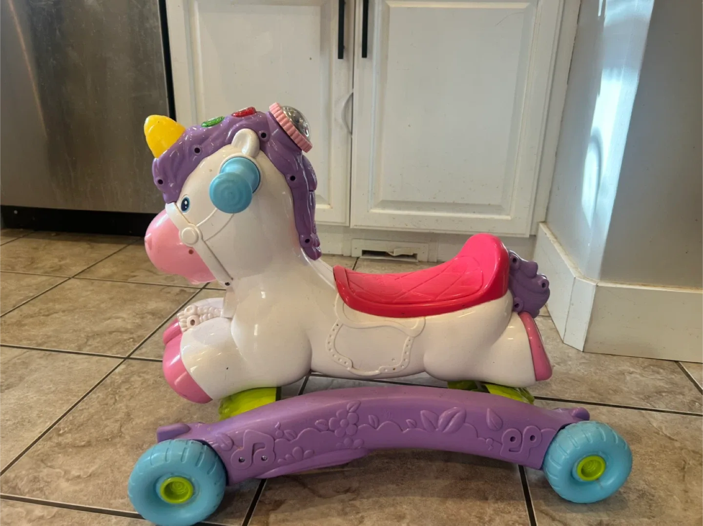 Fisher-Price Unicorn Ride-On Toy image indicator(2)