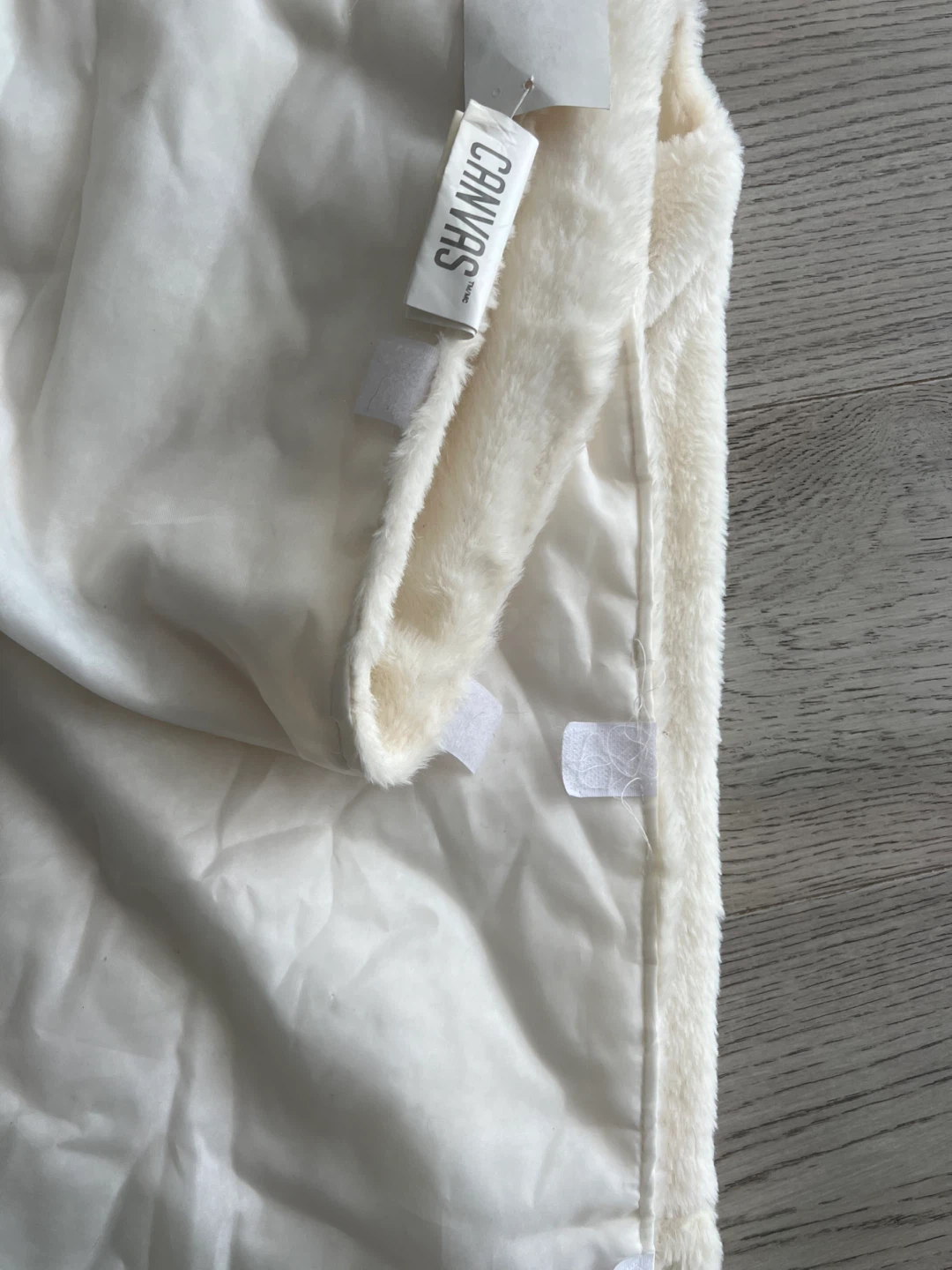 Christmas Cream Faux Fur Tree Skirt - photo 3