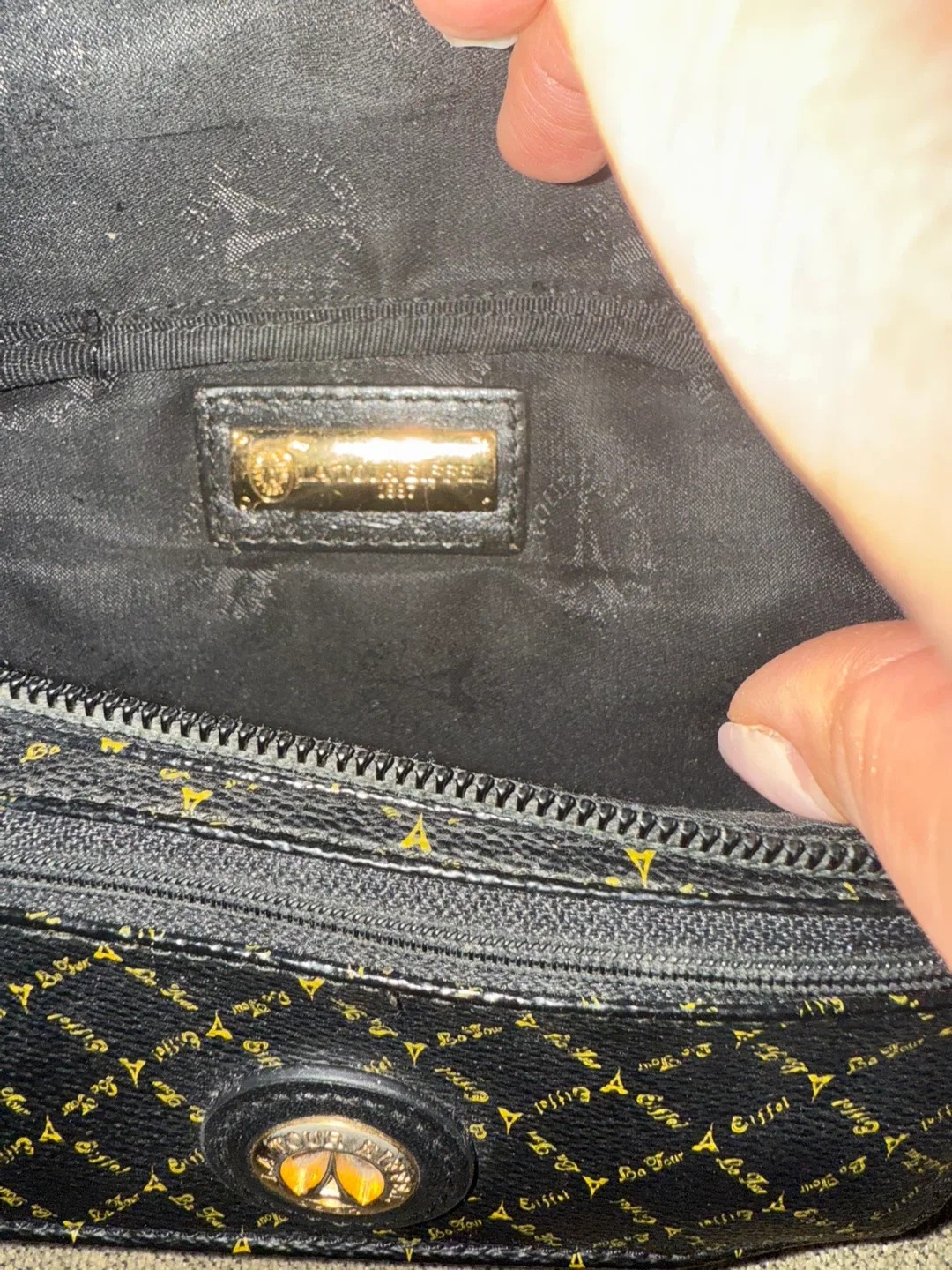 La Tour Eiffel Black Genuine Leather Belt Bag-Reduced image indicator(6)