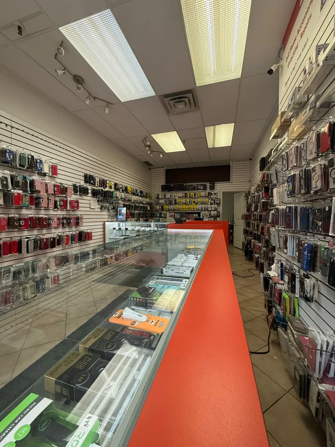 Cell Phones & Electronics Shop For Sale image indicator(2)