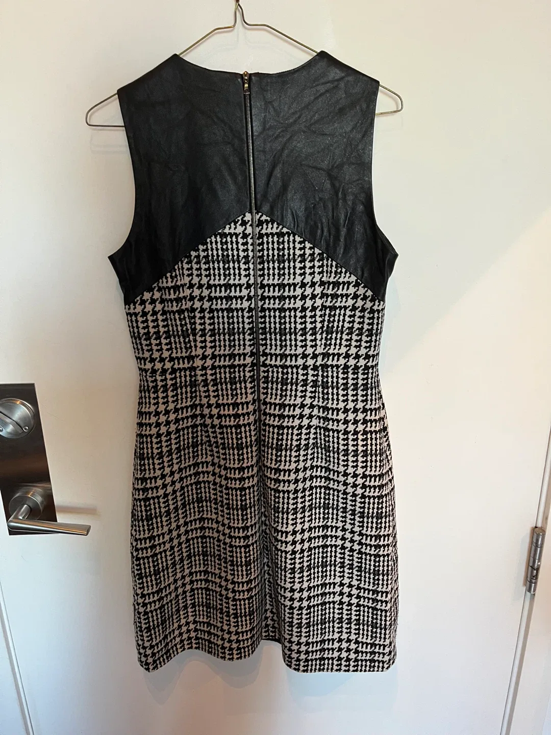 Judith & Charles - Black Leather & Houndstooth Dress - Size 8 image indicator(2)