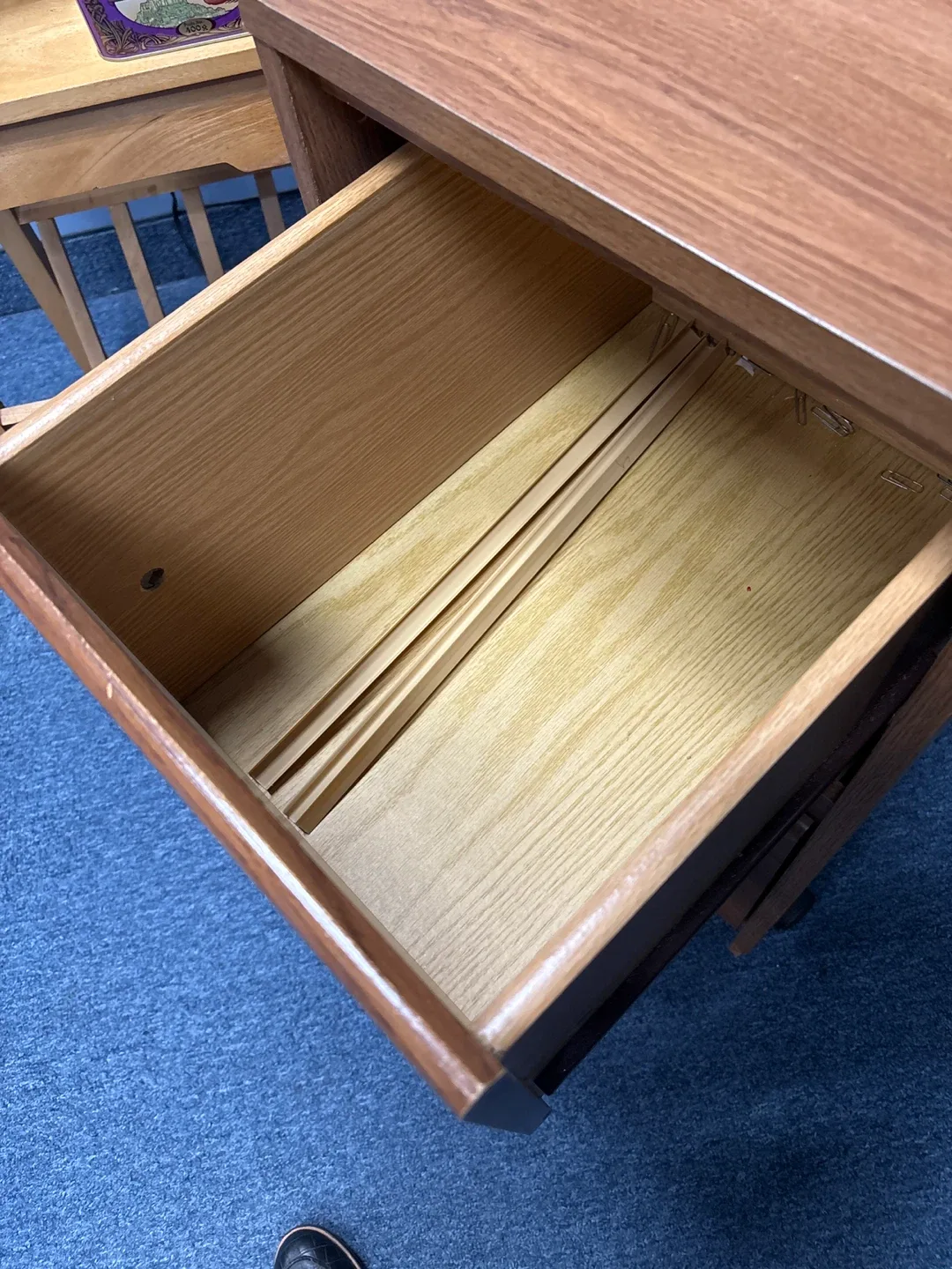 Wood 2-Drawer Rolling File Cabinet image indicator(3)